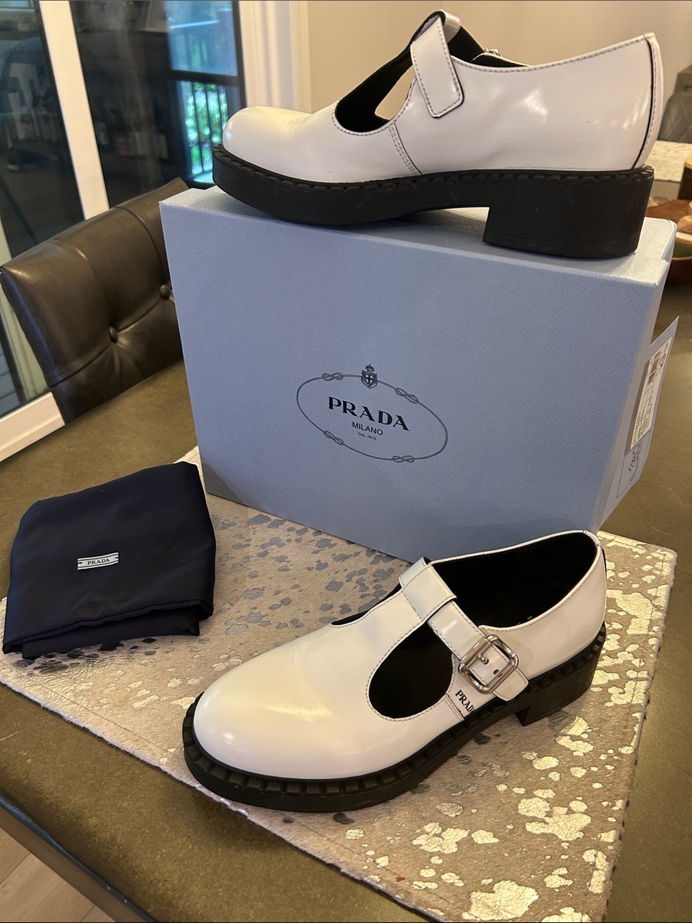VG Prada White Patent Leather Mary Jane Loafers with Buckle (sz 38.5)